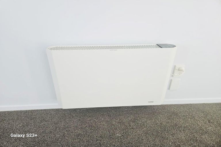 Photo of property in 12 Kevale Place, Manurewa, Auckland, 2102