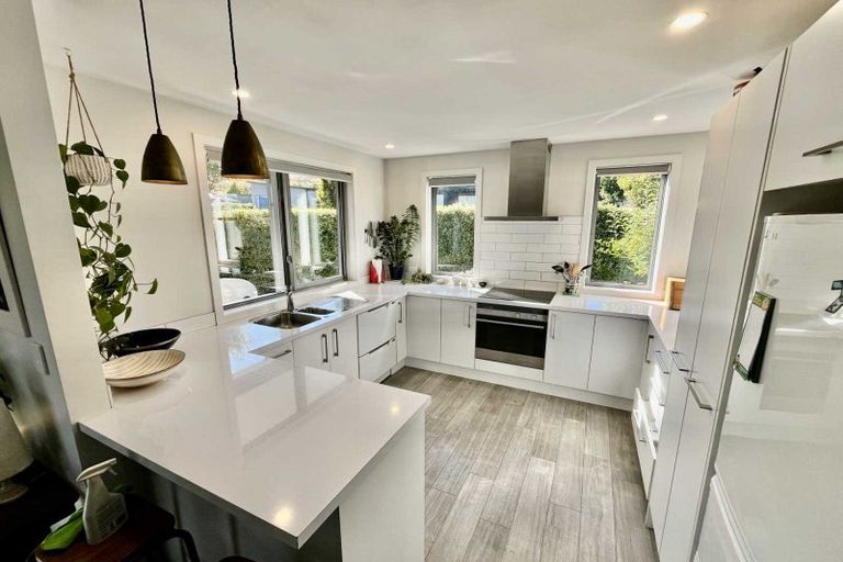 Photo of property in 1 Kakapo Court, Wanaka, 9305