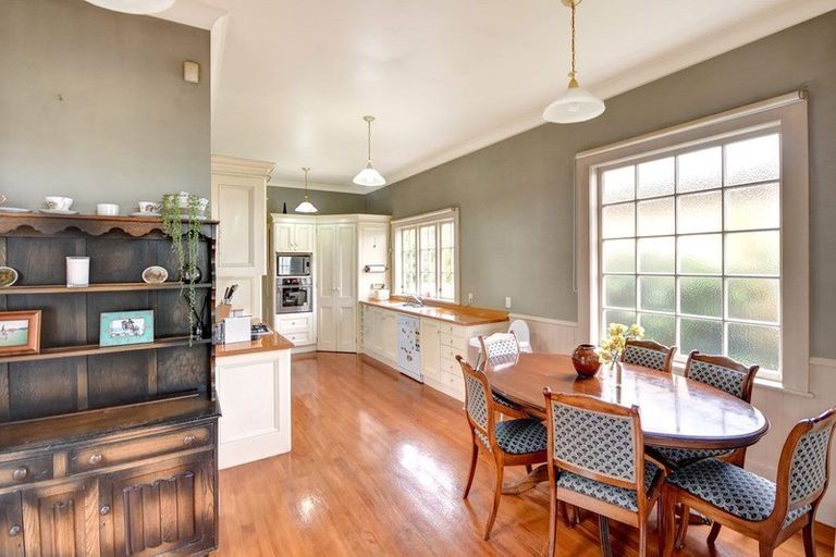 Photo of property in 37 Somerville Street, Andersons Bay, Dunedin, 9013