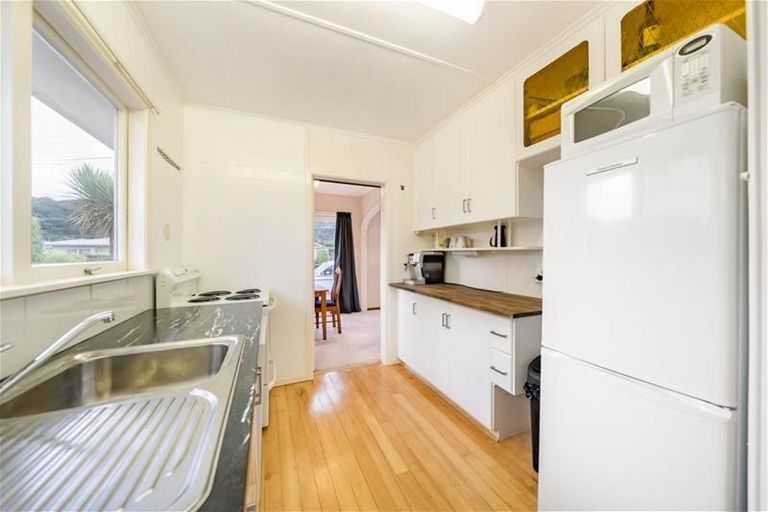 Photo of property in 30 Karamu Crescent, Wainuiomata, Lower Hutt, 5014