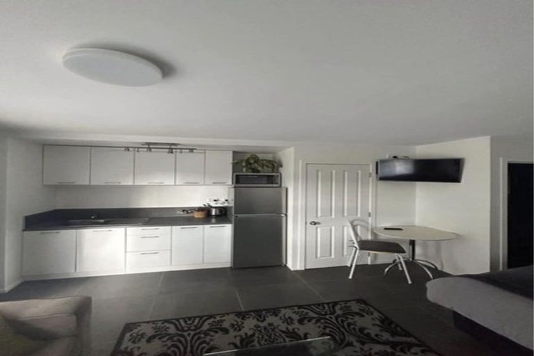 Photo of property in 1/40 Kestrel Heights, Arkles Bay, Whangaparaoa, 0932