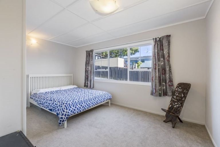 Photo of property in 1354a Whangaparaoa Road, Army Bay, Whangaparaoa, 0930