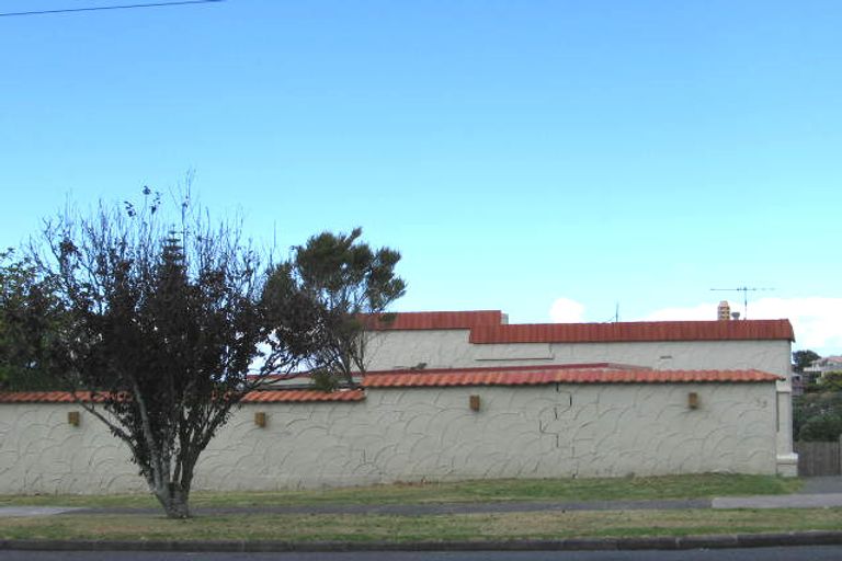 Photo of property in 2/53 Deep Creek Road, Waiake, Auckland, 0630