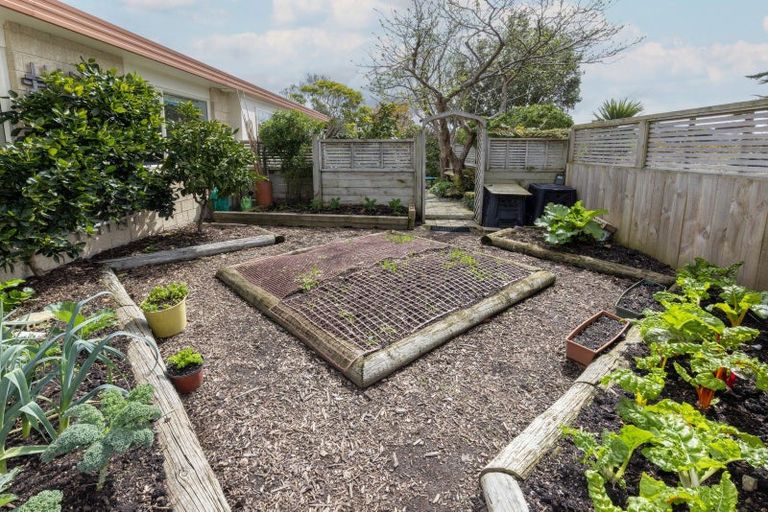 Photo of property in 29 Avion Terrace, Raumati Beach, Paraparaumu, 5032