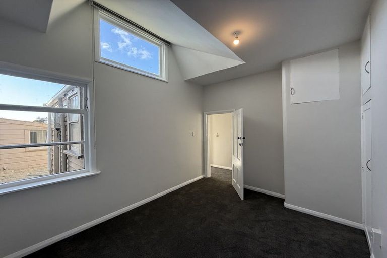 Photo of property in 73 Pirie Street, Mount Victoria, Wellington, 6011