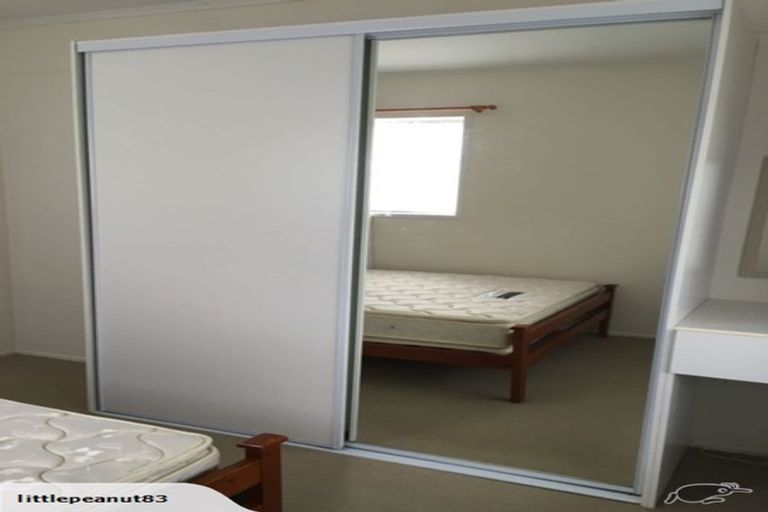Photo of property in 72 Kurnell Drive, Botany Downs, Auckland, 2010