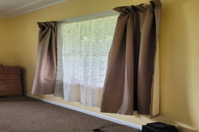 Photo of property in 17 Mouatt Street, Waitara, 4320