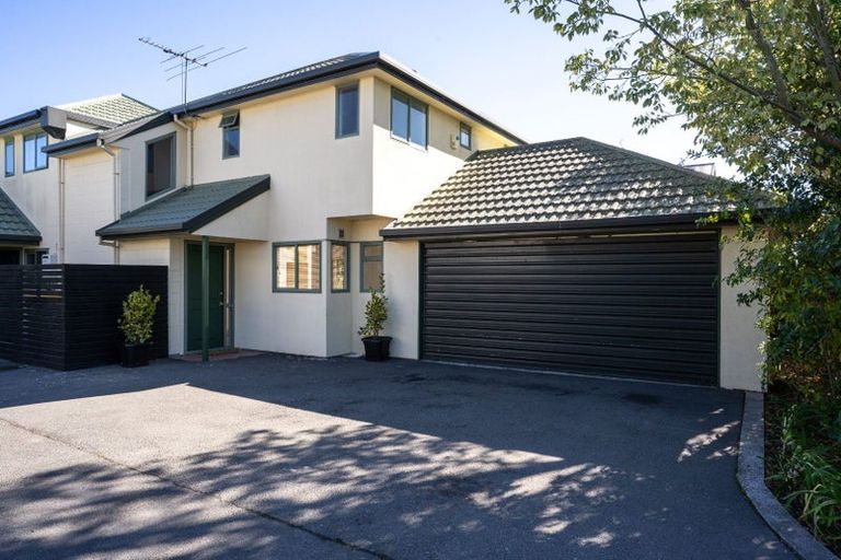 Photo of property in 533a Barbadoes Street, Edgeware, Christchurch, 8013