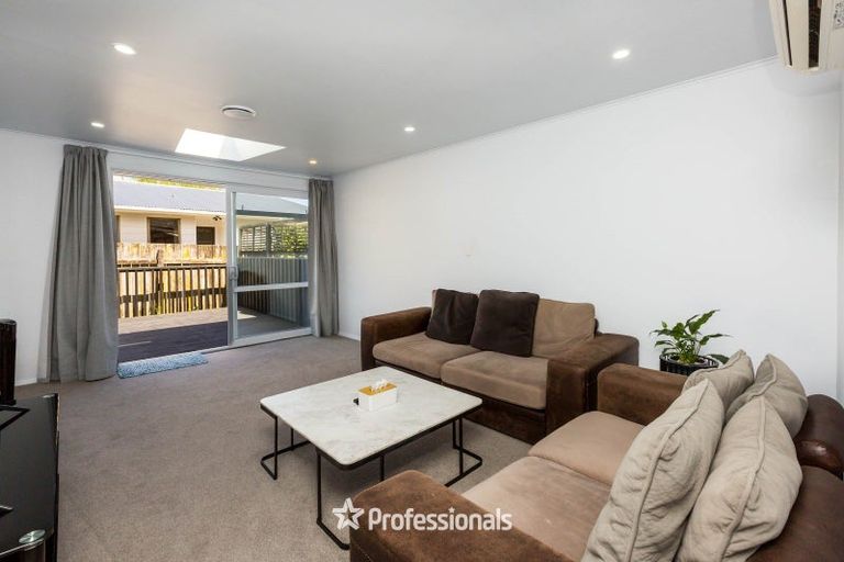 Photo of property in 1/15a Lane Street, Wallaceville, Upper Hutt, 5018
