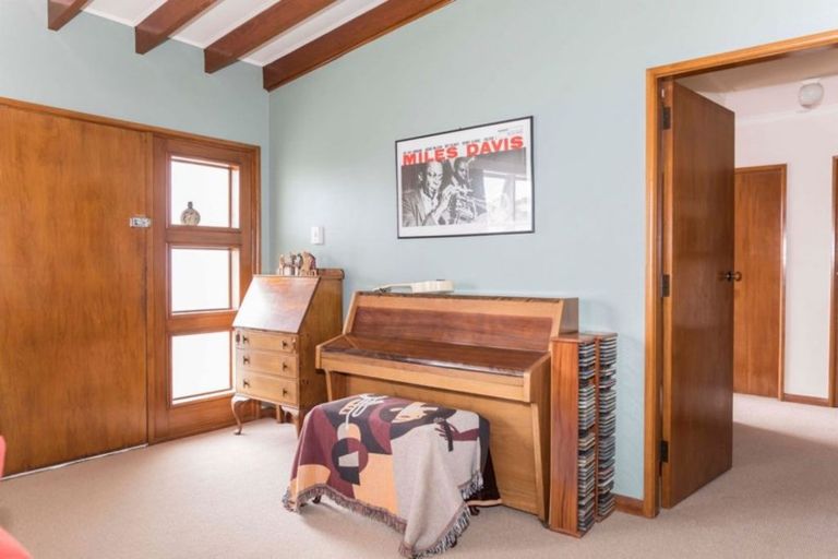 Photo of property in 7 Chamberlain Street, Dannevirke, 4930