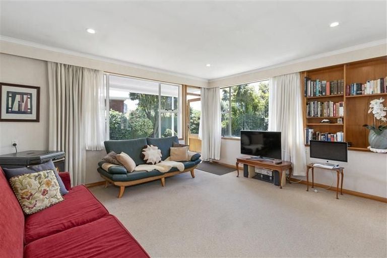 Photo of property in 8 Birkenhead Street, Avonhead, Christchurch, 8042