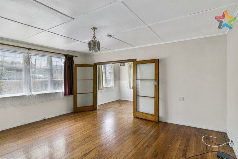 Photo of property in 1/1159 High Street, Taita, Lower Hutt, 5011