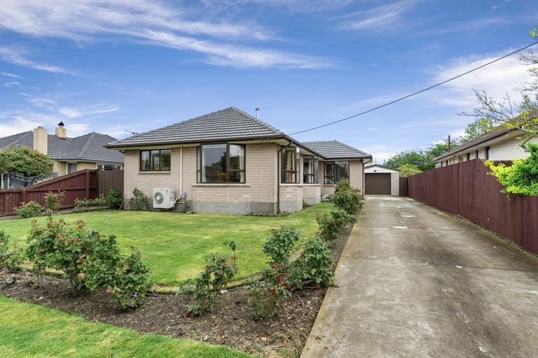 Photo of property in 32 Greenhurst Street, Sockburn, Christchurch, 8042