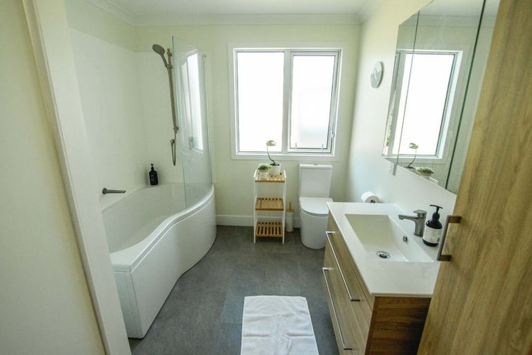 Photo of property in 33 Gawler Street, Te Horo Beach, Otaki, 5581