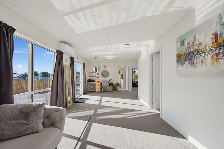 Photo of property in 3 Awatere Place, Snells Beach, 0920