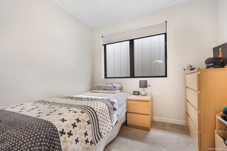 Photo of property in 31 Matakohe Road, Westgate, Auckland, 0814