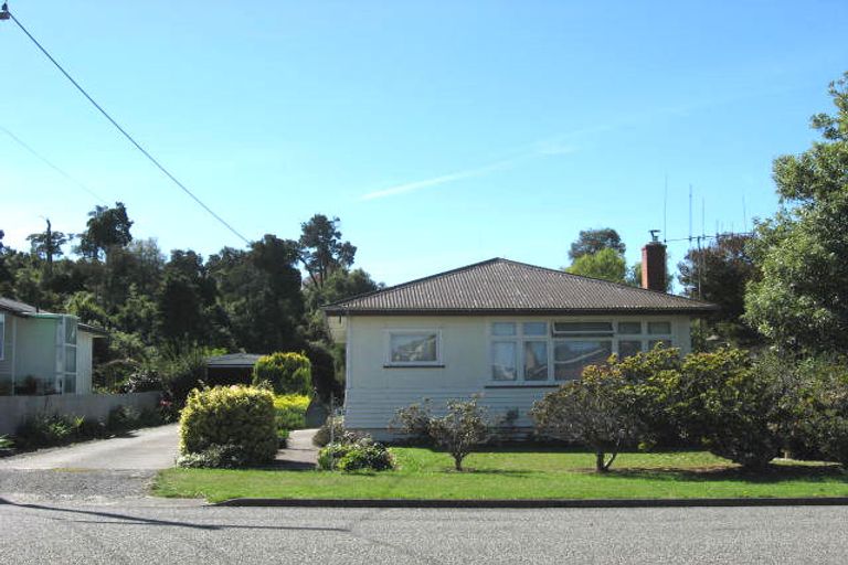 Photo of property in 11 Hislop Street, Geraldine, 7930