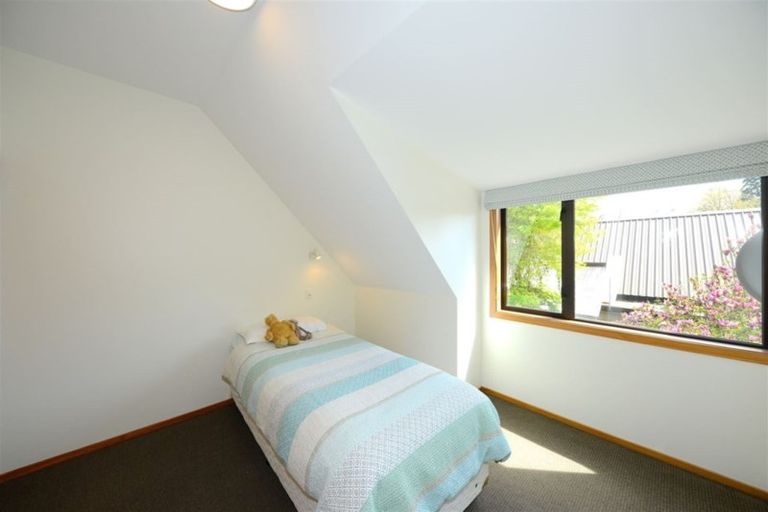 Photo of property in 2/8 Cephas Close, Sockburn, Christchurch, 8042