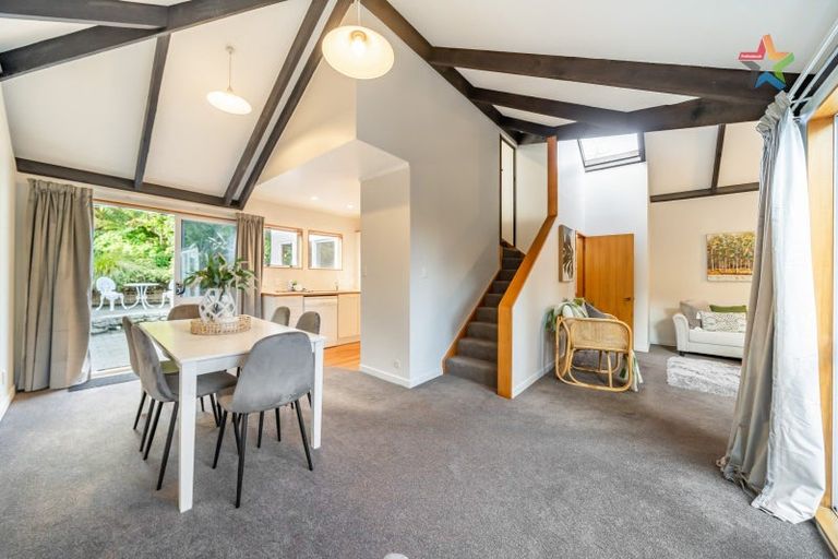 Photo of property in 2/196 Dowse Drive, Maungaraki, Lower Hutt, 5010