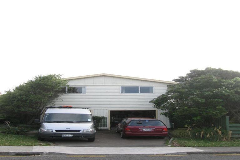 Photo of property in 65 Baylands Drive, Newlands, Wellington, 6037