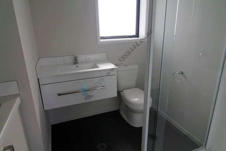 Photo of property in 104 Bowhill Road, New Brighton, Christchurch, 8083