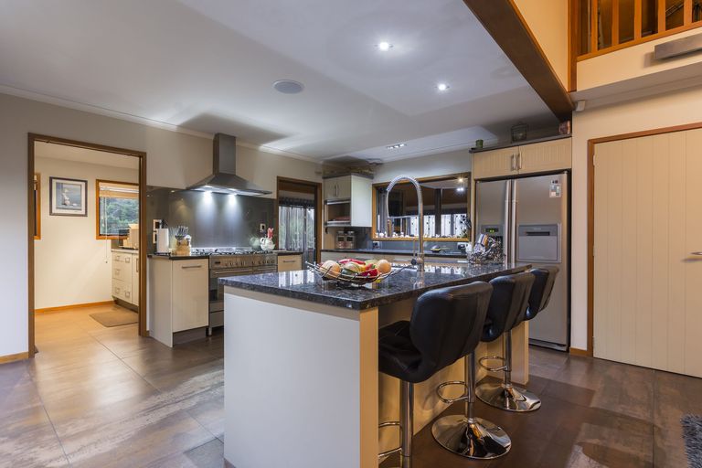 Photo of property in 17 Roger Guy Place, Welcome Bay, Tauranga, 3175