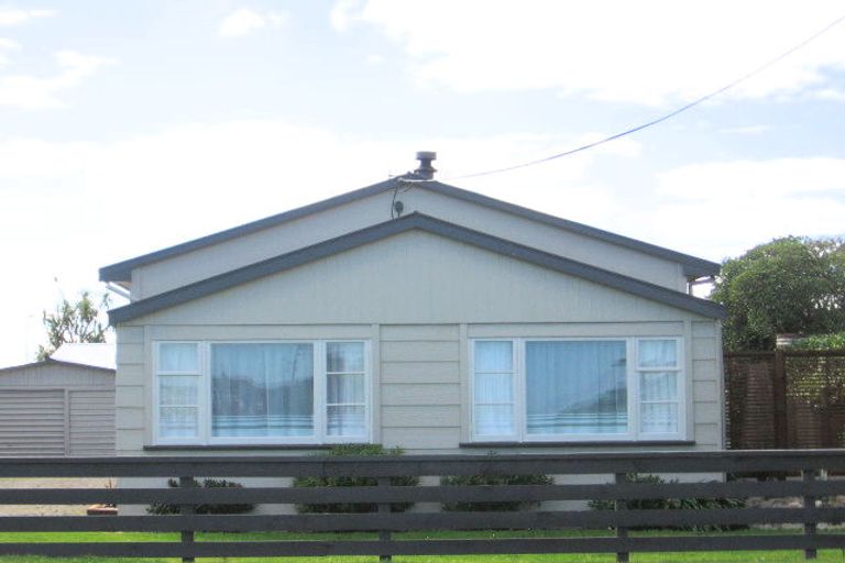 Photo of property in 145 Seabury Avenue, Foxton Beach, Foxton, 4815