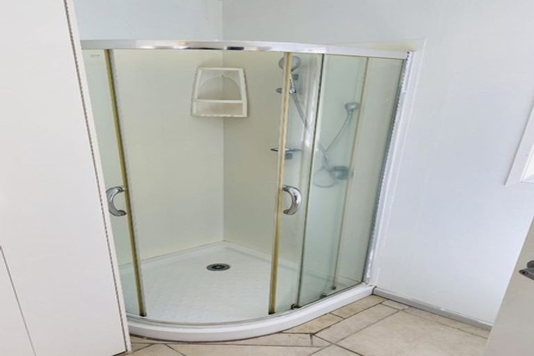 Photo of property in 2/53a Vincent Street, Howick, Auckland, 2014