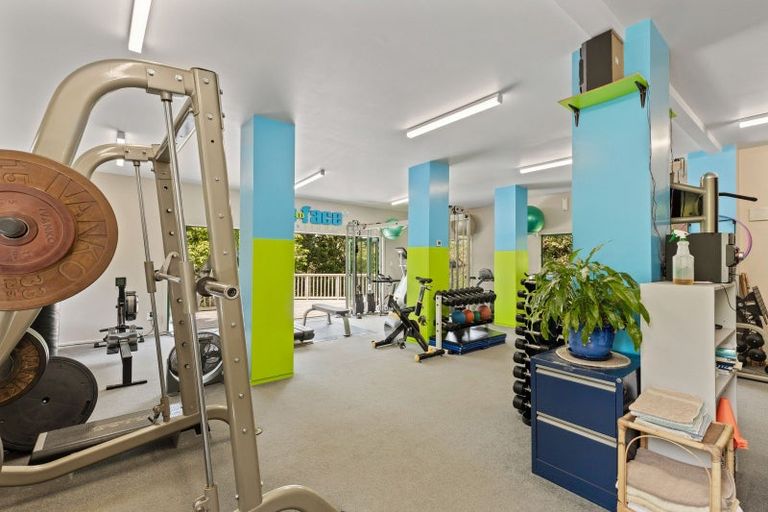 Photo of property in 425a Carrington Street, Upper Vogeltown, New Plymouth, 4310