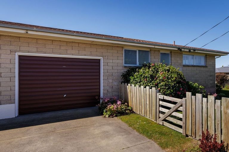 Photo of property in 22 Herbert Street, Waimate, 7924