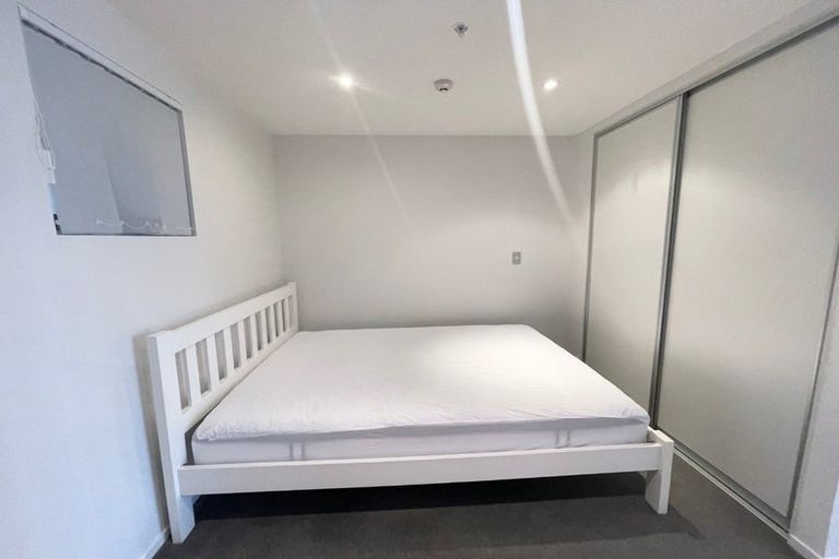 Photo of property in 365a Don Buck Road, Massey, Auckland, 0614