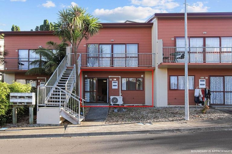 Photo of property in 52 Malaspina Place, Papatoetoe, Auckland, 2025