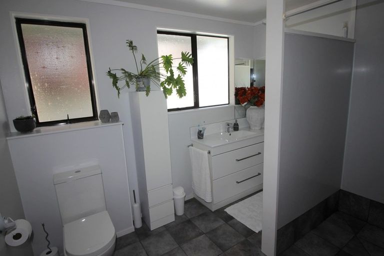 Photo of property in 123 Guy Street, Dannevirke, 4930