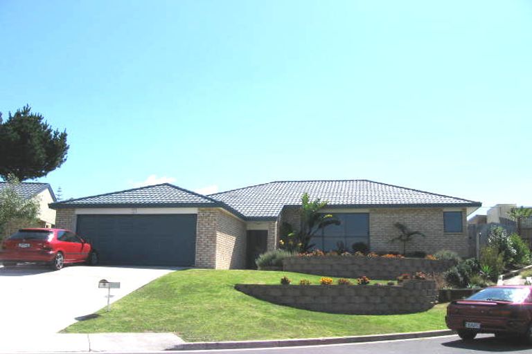 Photo of property in 30 Coventry Way, Long Bay, Auckland, 0630