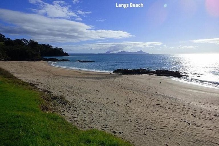 Photo of property in 8 Seacrest Boulevard, Langs Beach, Waipu, 0582