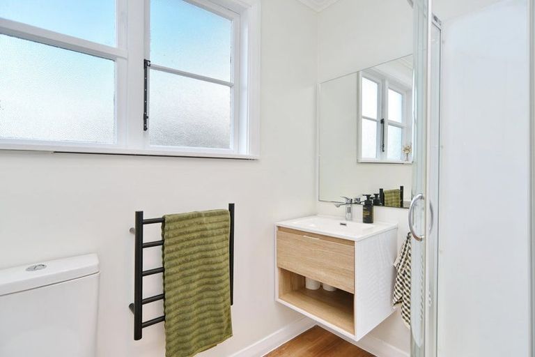 Photo of property in 4 Lindon Street, Rangiora, 7400