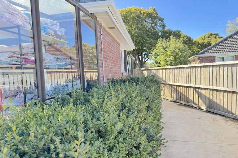 Photo of property in 15 Hooker Avenue, Bryndwr, Christchurch, 8053
