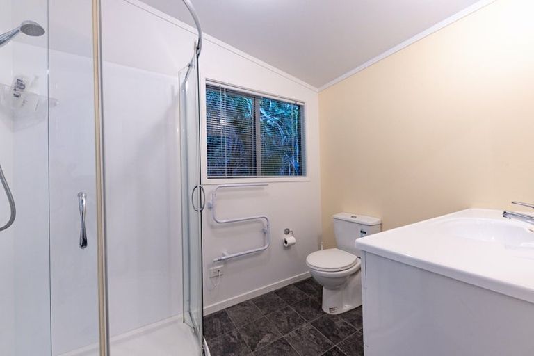 Photo of property in 89 Garden Road, Piha, 0772