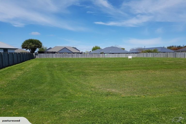 Photo of property in 26 Carmichael Street, Rangiora, 7400