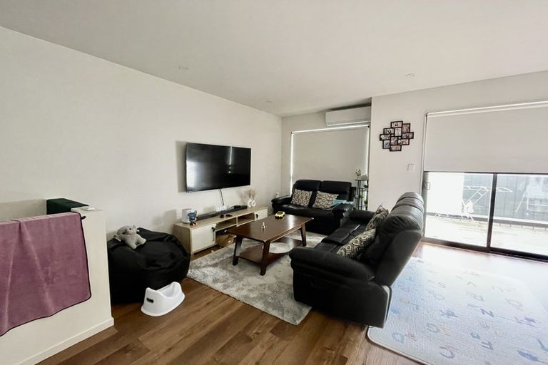 Photo of property in 38 Korokio Lane, Henderson, Auckland, 0612