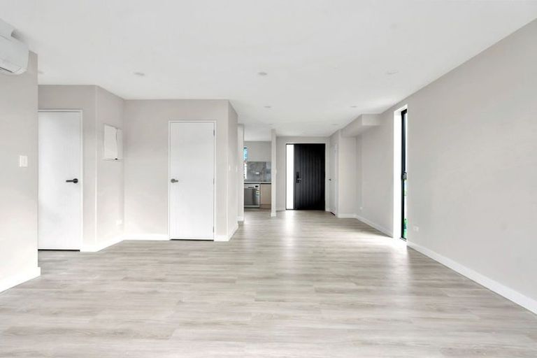 Photo of property in 24a Clayden Shuttleworth Street, Papakura, 2110