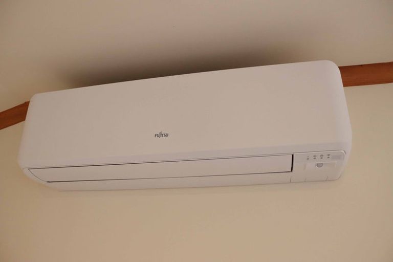 Photo of property in 2 Meadowvale Drive, Levin, 5510