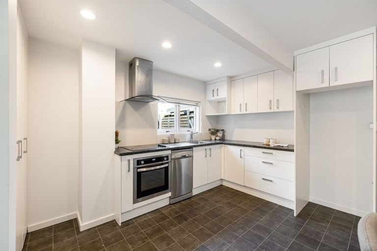 Photo of property in 78a Holly Road, Saint Albans, Christchurch, 8014