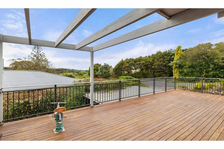 Photo of property in 84 Rangitane Loop Road, Kerikeri, 0294
