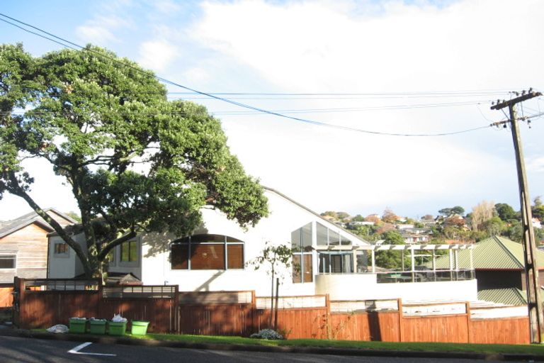 Photo of property in 166 Mellons Road, Mellons Bay, Auckland, 2014