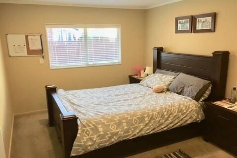 Photo of property in 9 Central Park Drive, Te Atatu South, Auckland, 0610