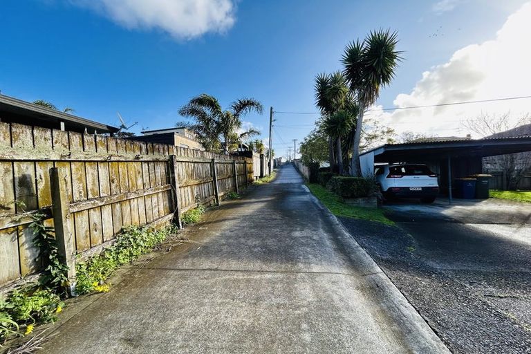 Photo of property in 156 Astley Avenue, New Lynn, Auckland, 0600