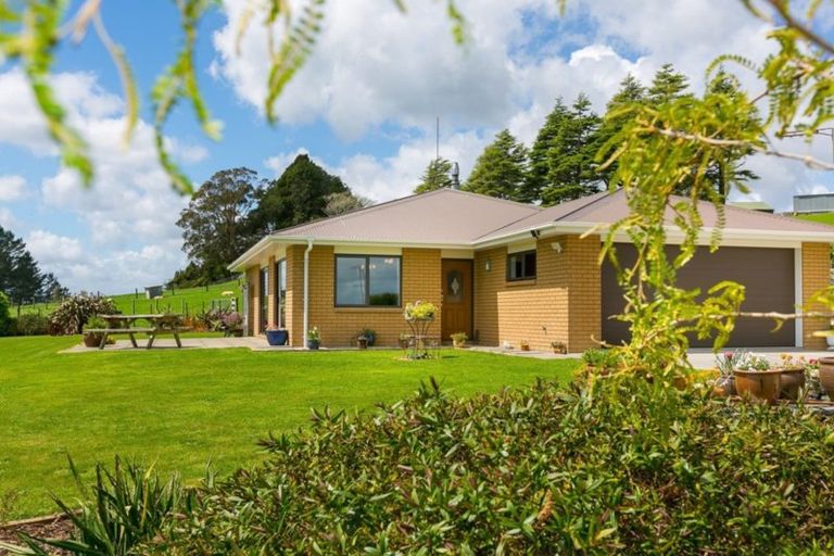 Photo of property in 617a Kaipikari Road, Urenui, 4375