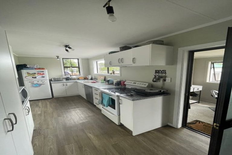 Photo of property in 1 Konini Street, Inglewood, 4330