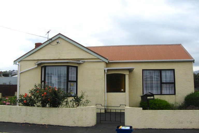 Photo of property in 12 Eastbourne Street, Caversham, Dunedin, 9012